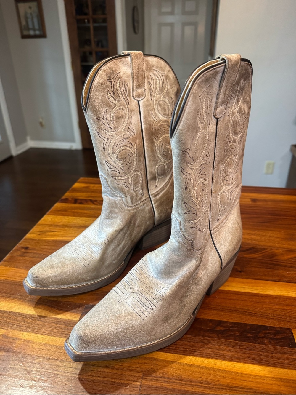 Women’s Sterling River cowboy boots Size 11